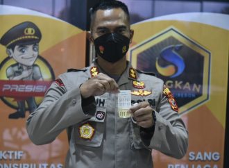 Puluhan Personel Polresta Cirebon Jalani Tes Urine