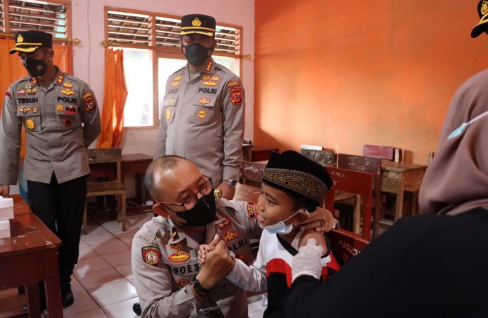 Anak Usia 6 – 11 Tahun di Pangenan dan Pabedilan Antusias Ikuti Vaksinasi Covid-19