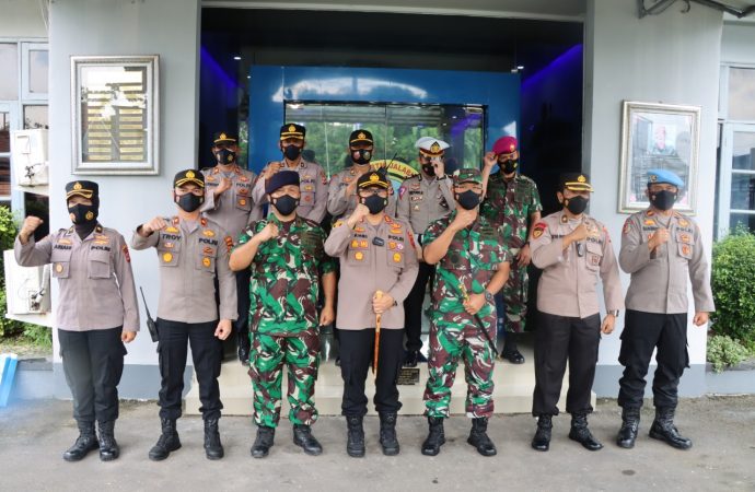 Tingkatkan komunikasi, Kapolres Cirebon Kota & PJU Silahturahmi ke Lanal
