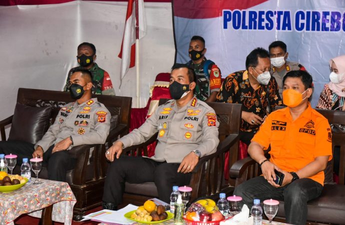 Kapolresta Cirebon Hadiri Zoom Meeting Kapolri Dalam Rangka Vaksinasi Merdeka Anak