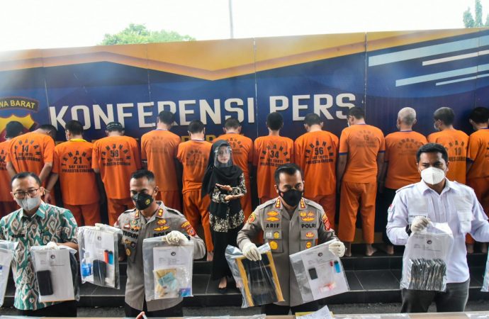 Satnarkoba Polresta Cirebon Ungkap 13 Kasus dan Amankan 17
