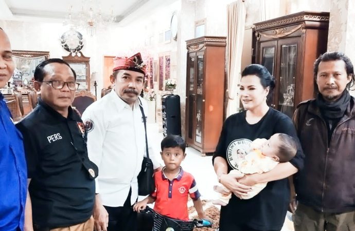 Pengurus Besar PWCR Kunjungi Sekretariat KPAID Kabupaten Cirebon