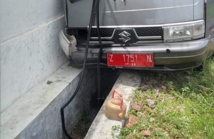 Kecelakaan Tunggal Mobil Dinas Desa Cikupa Sebabkan Istri Kades Luka Berat