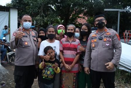 Kapolres Cirebon Kota, ” Nemoni Ra’yat ” kunjungi warga penerima Rutilahu