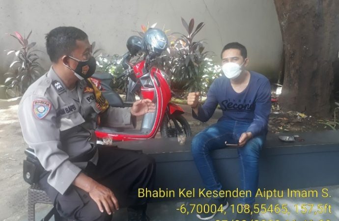 Ciptakan Kondusifitas , Bhabin Kesenden Polsek Utbar Polres Ciko Sambangi Warga melalui Inovasi Jamblang di masa PPKM Level 4