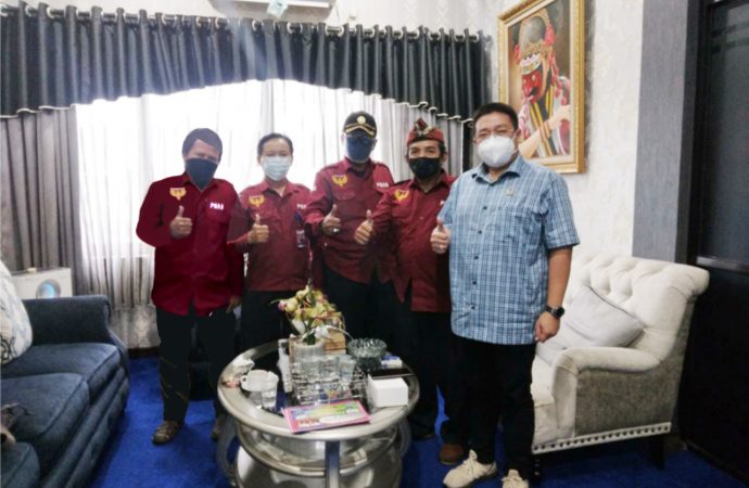 Wakil Ketua DPRD Kota Cirebon M.Handarujati Kalamullah,S.Sos Terima Kunjungan PWC-R