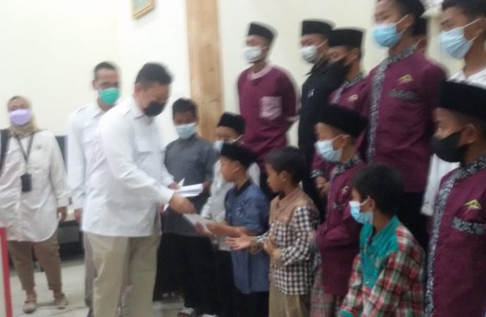 Di Hari Lahir Ke 14 Partai Gerindra DPC Kab.Majalengka Salurkan Santunan Kepada Anak Yatim