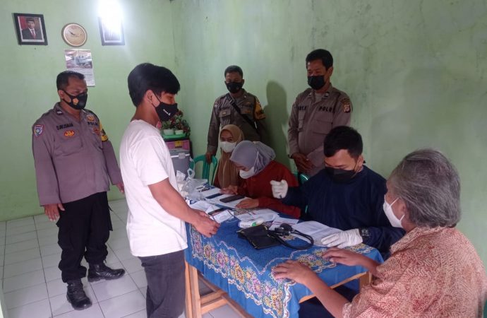Ajak Harkamtibmas Bhabin Dawuan Polsek Kedawung Polres Ciko dengan ” Pesan Saha ” di masa Pandemi