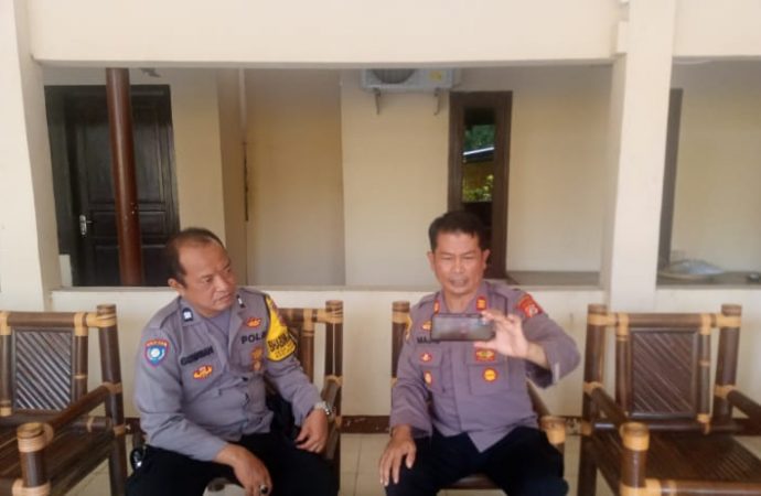 Kapolsek Gunungjati Ciko, Berikan Dukungan Semangat Warga yang Positif Covid-19 secara Virtual