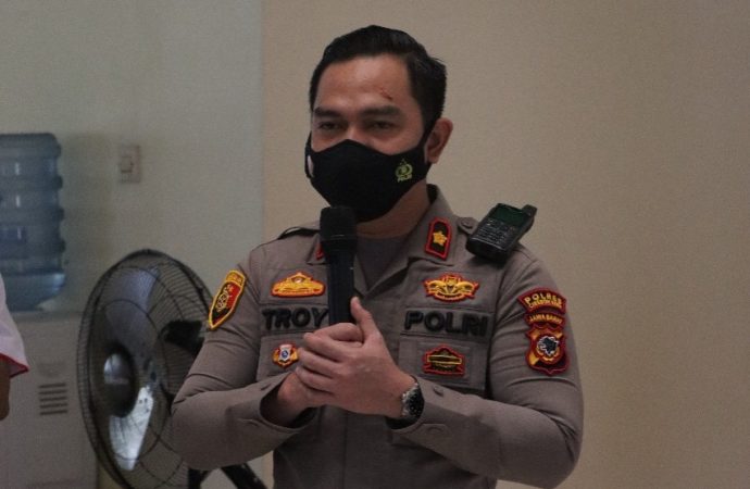Wakapolres Cirebon Kota Tinjau Vaksinasi Booster Dan Ikuti Zoom Meeting Pimpinan Kapolri di IAIN Syekh Nurjati Cirebon