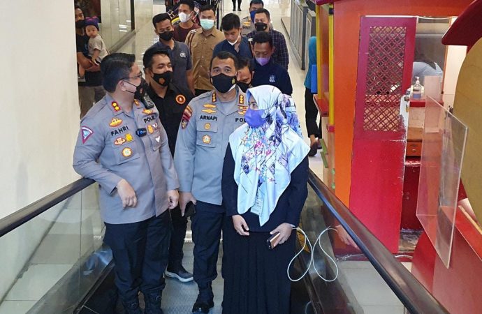 Dirpolairud Polda Jabar selaku Pamatwil bersama Kapolres Ciko hadiri Zoom Meeting pimpinan Kapolri, Monitoring Vaksinasi