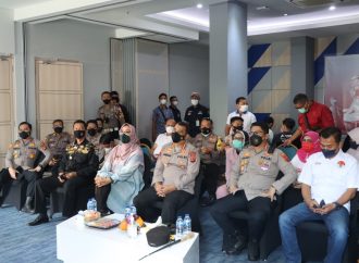 Dirpolairud Jabar bersama Kapolres Cirebon Kota dan Wawali, Tinjau Vaksinasi serta Ikuti Zoom Meeting Pimpinan Kapolda Jabar