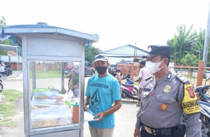 PPKM Level 4 himbau Prokes Warga , Bhabin Jatimerta Polsek Gunungjati Polres Ciko dengan Binmas ” Pesan Saha ”