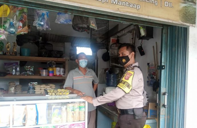 Himbau Prokes , Bhabin Luwung Polsek Mundu Polres Ciko melalui Binmas ” Pesan Saha ” di masa PPKM Level 4