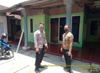 Ciptakan Kondusifitas , Bhabin Sirnabaya Polsek Gunungjati Polres Ciko Sambangi Warga melalui Inovasi Jamblang di masa PPKM Level 4