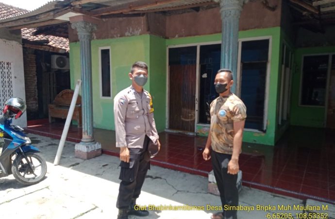 Ciptakan Kondusifitas , Bhabin Sirnabaya Polsek Gunungjati Polres Ciko Sambangi Warga melalui Inovasi Jamblang di masa PPKM Level 4
