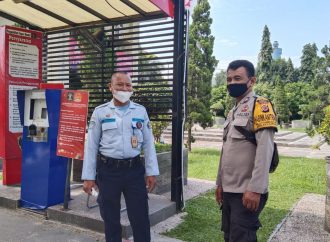 Himbau Harkamtibmas , Bhabinkamtibmas Kedungdawa Polsek Kedawung Polres Ciko melalui Inovasi Jamblang sambangi Satpam