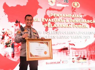 Polresta Cirebon Terima Penghargaan Pelayanan Prima dari Kementerian PANRB