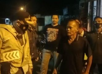Respon Cepat Personil Polres Ciko Jabar Evakuasi Warga Banjir, Dapat Apresiasi Masyarakat Kota Cirebon
