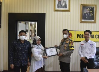 Kapolresta Cirebon Kembali Raih Penghargaan, Kali Ini Komnas Perlindungan Anak Cirebon Raya