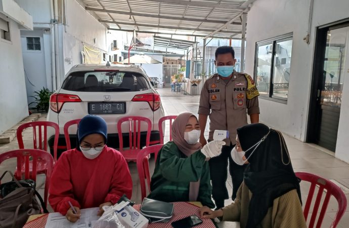 Monitoring Vaksinasi Bhabin Kebonbaru Polsek Utbar Polres Ciko Dosis 1,2 dan 3 