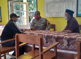Bhabin larangan Polsek Seltim Polres Ciko Dialog Kamtibmas dengan Inovasi Jamblang