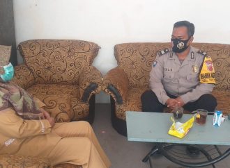 Jalin Kemitraan Harkamtibmas , Bhabin Pekalipan Polsek Seltim Polres Ciko Inovasi Jamblang Sambangi Kelurahan