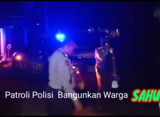 Kasat binmas & Kasat Narkoba Polres Cirebon Kota, pimpin Patroli serta Woro-woro bangunkan Sahur