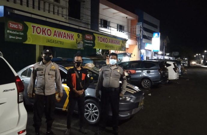 Polsek Seltim Polres Ciko, Gelar Woro-woro Bangunkan Warga Sahur