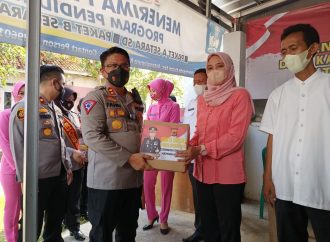 Kapolres Ciko & Ketua Bhayangkari Cabang Cirebon Kota Apresiasi Inisiasi Bripka Dedi Rustandi yang mendirikan PKBM – Indra Abdi Utama