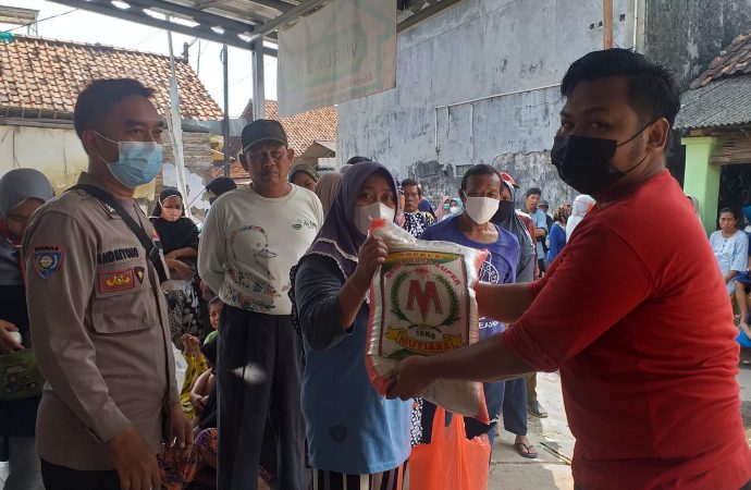 Bhabinkamtibmas Kedawung Polsek Kedawung Polres Ciko Kawal Bansos PSBPS