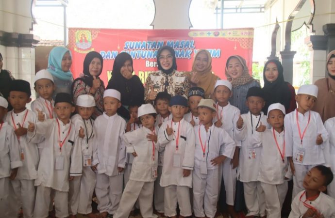 Haul Buyut Cabuk, Wabup Ayu Berharap Estafet Kepemimpinan Kab.Cirebon Jatuh Kepada Generasi Emas