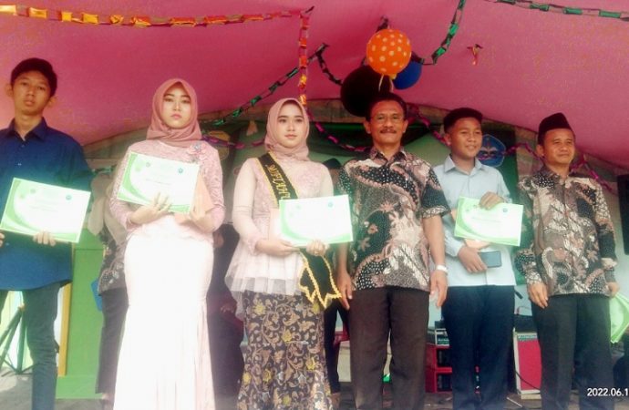 Perpisahan 123 Siswa Siswi kelas lX SMP 3 Cipatujah Kab.Tasikmalaya, Tahun Pelajaran 2021/2022