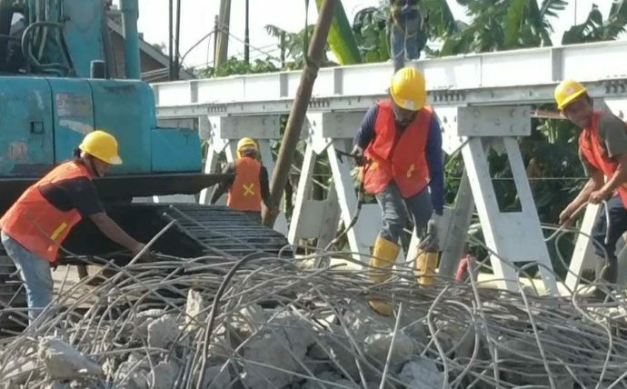 Juragan Pegagan Kidul Sesalkan Sikap Pelaksana Proyek Jembatan Ruas Jalan Nasional