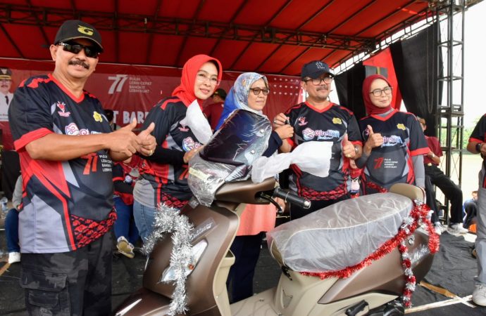 Jalan Sehat Disambut Antusias Warga