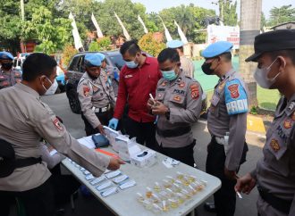 Personel Propam Polresta Cirebon dan Kanit Provos Polsek Jajaran Jalani Tes Urine