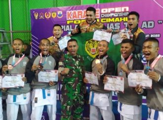 Karateka Yonif Raider 300/Bjw, Raih Juara 2 dan 3 Kata Beregu Kategori TNI-Polri Piala Kadisjas TNI AD