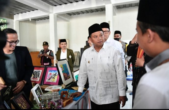 Uu Ruzhanul: OPOP Stimulus Pesantren Kembangkan Usaha