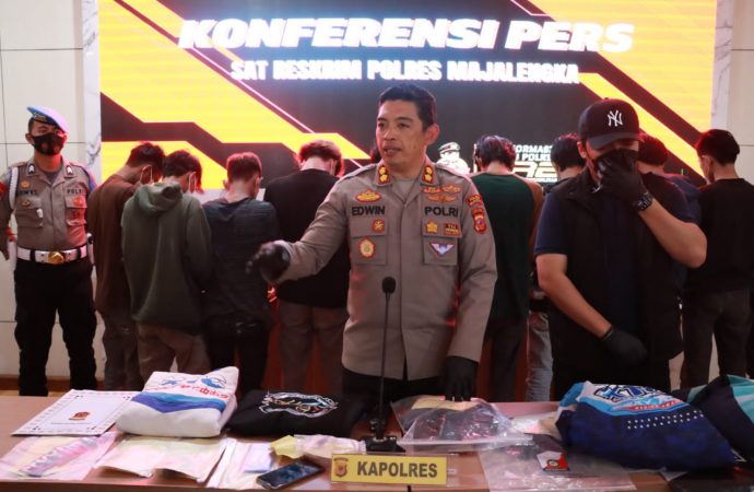 Polres Majalengka Tangkap 10 Orang Kelompok Bermotor Keroyok Tiga Anak Di Bawah Umur