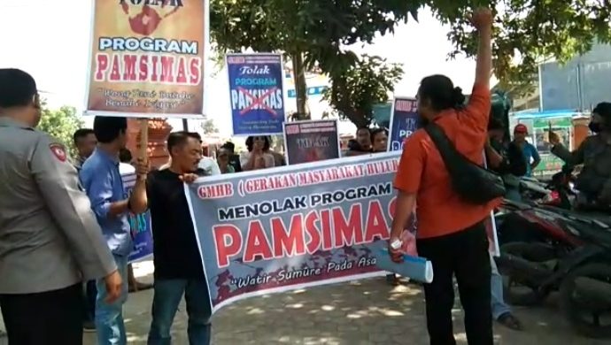 Warga Desa Hulu Banteng Tegas Tolak Pembangunan Pamsimas Kementrian PUPR