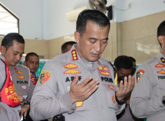 Polresta Cirebon Gelar Salat Gaib dan Doa Bersama untuk Korban Tragedi Stadion Kanjuruhan
