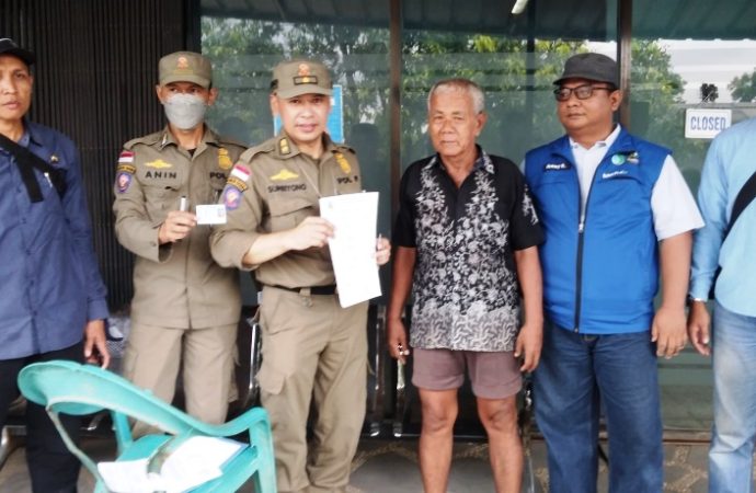 18 Bangunan Liar di Cirebon Langgar Sepadan Sungai Disegel Pol PP Jabar