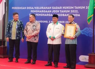 Bupati Majalengka Mendapat Penghargaan dari Kemenhukham RI dan Pemprop Jabar
