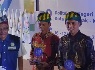 Desa Kalikoa Raih Anugerah Transformasi Digital Pemdes Terbaik Festik 2022 di Pontianak