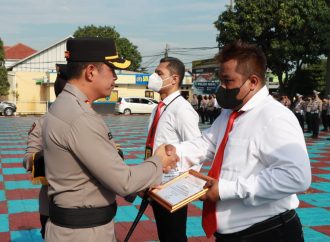 Reward Pada Unit Resmob atas Ungkap Kasus Sindikat Pencurian Toko
