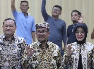 Gelar Sederhana Peringatan HPN 2023, Bupati dan Wakil Bupati Cirebon Hadir