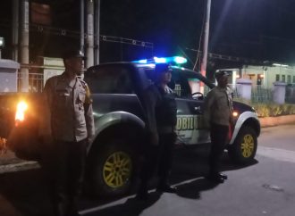 Cegah Kriminalitas Saat Ramadhan, Polsek Dukupuntang Polresta Cirebon Laksanakan Patroli Malam