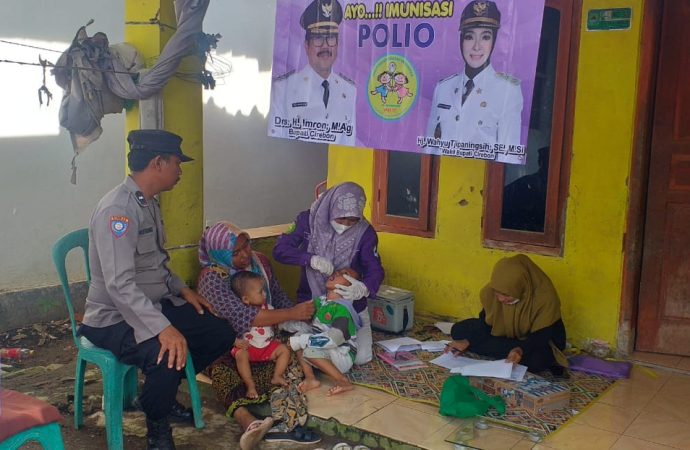 Bhabinkamtibmas Desa Tegalgubug Lor Monitoring Giat PIN Polio di Posyandu Desa