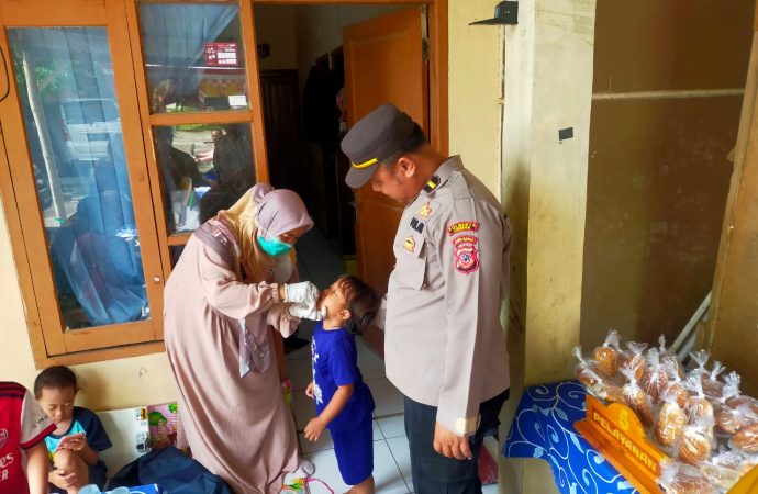 Ciptakan Situasi Aman Kondusif, Anggota Polsek Kaliwedi Patroli Dialogis