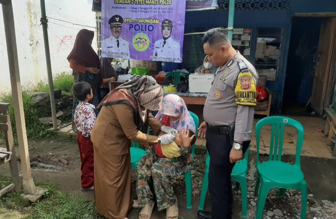 Bhabinkamtibmas Desa Jungjang Polsek Arjawinangun Sukseskan Giat PIN